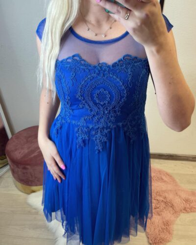 Sinine tülliga kleit
